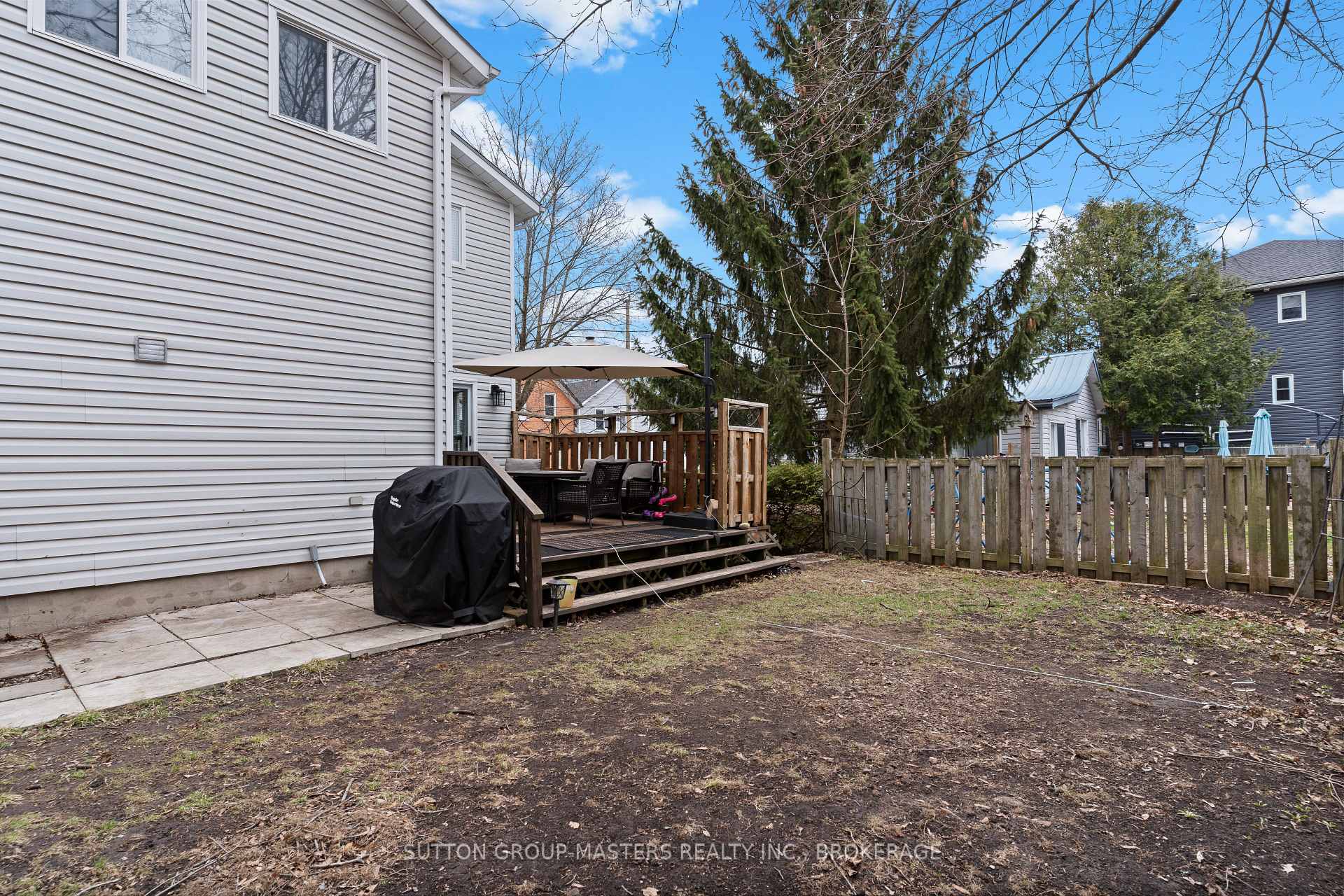 Photo 30 of 90 Hickory Street, Gananoque — HOMEH
