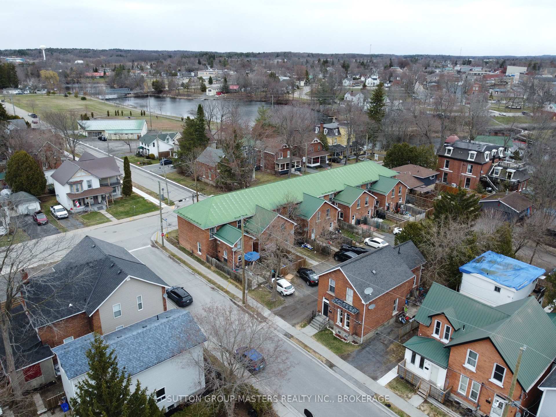 Photo 38 of 90 Hickory Street, Gananoque — HOMEH