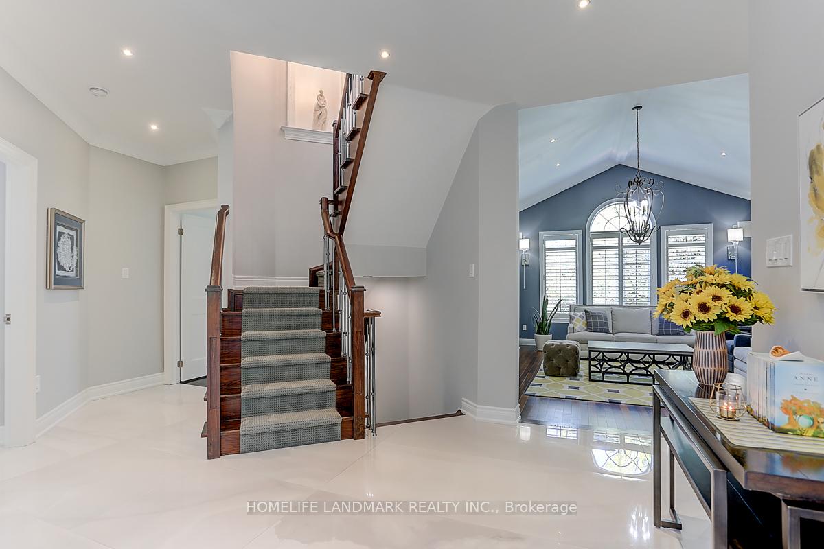 Photo 12 of 42 Monkman Court, Aurora, Aurora Estates — HOMEH