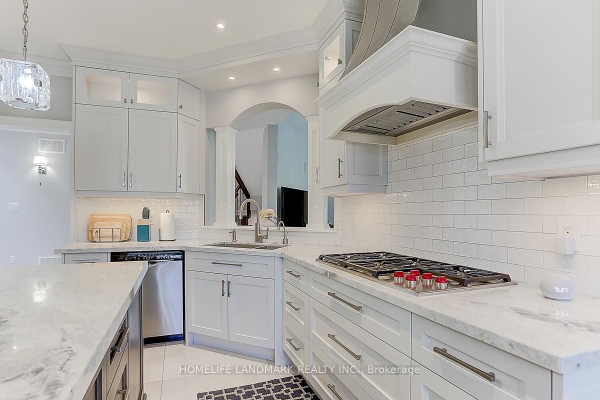 Photo 19 of 42 Monkman Court, Aurora, Aurora Estates — HOMEH