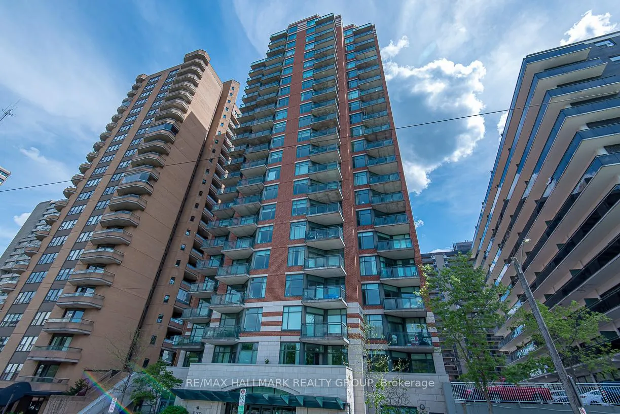 Front of Unit 1203, 570 Laurier Avenue W