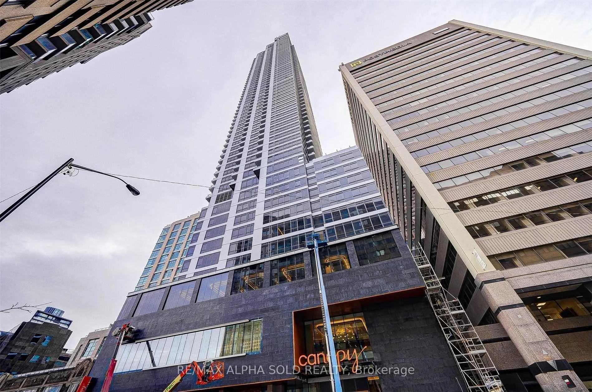 Front of Unit 2012, 395 Bloor Street E