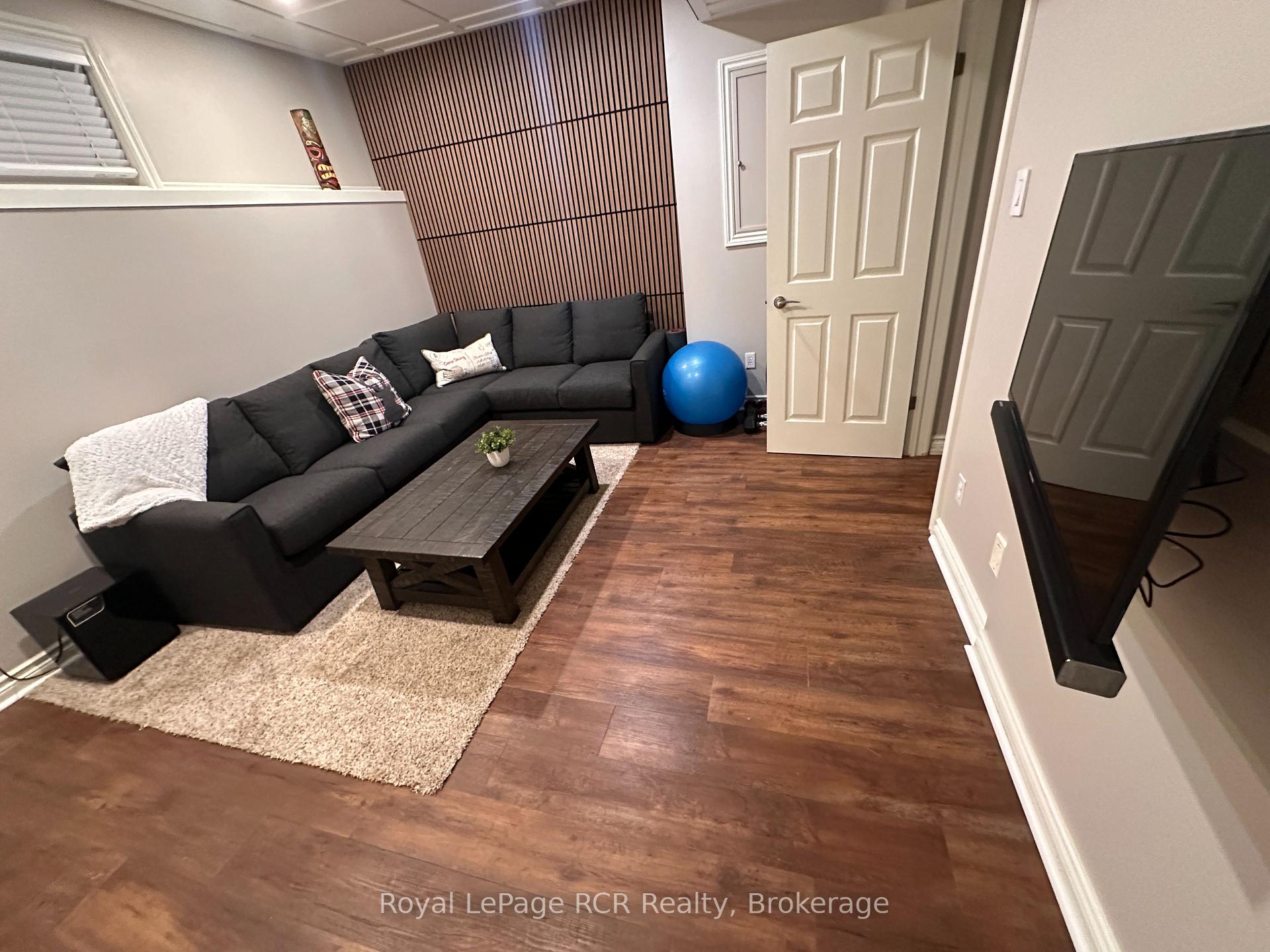 Photo 9 of 21 Starboard Road, Collingwood — HOMEH