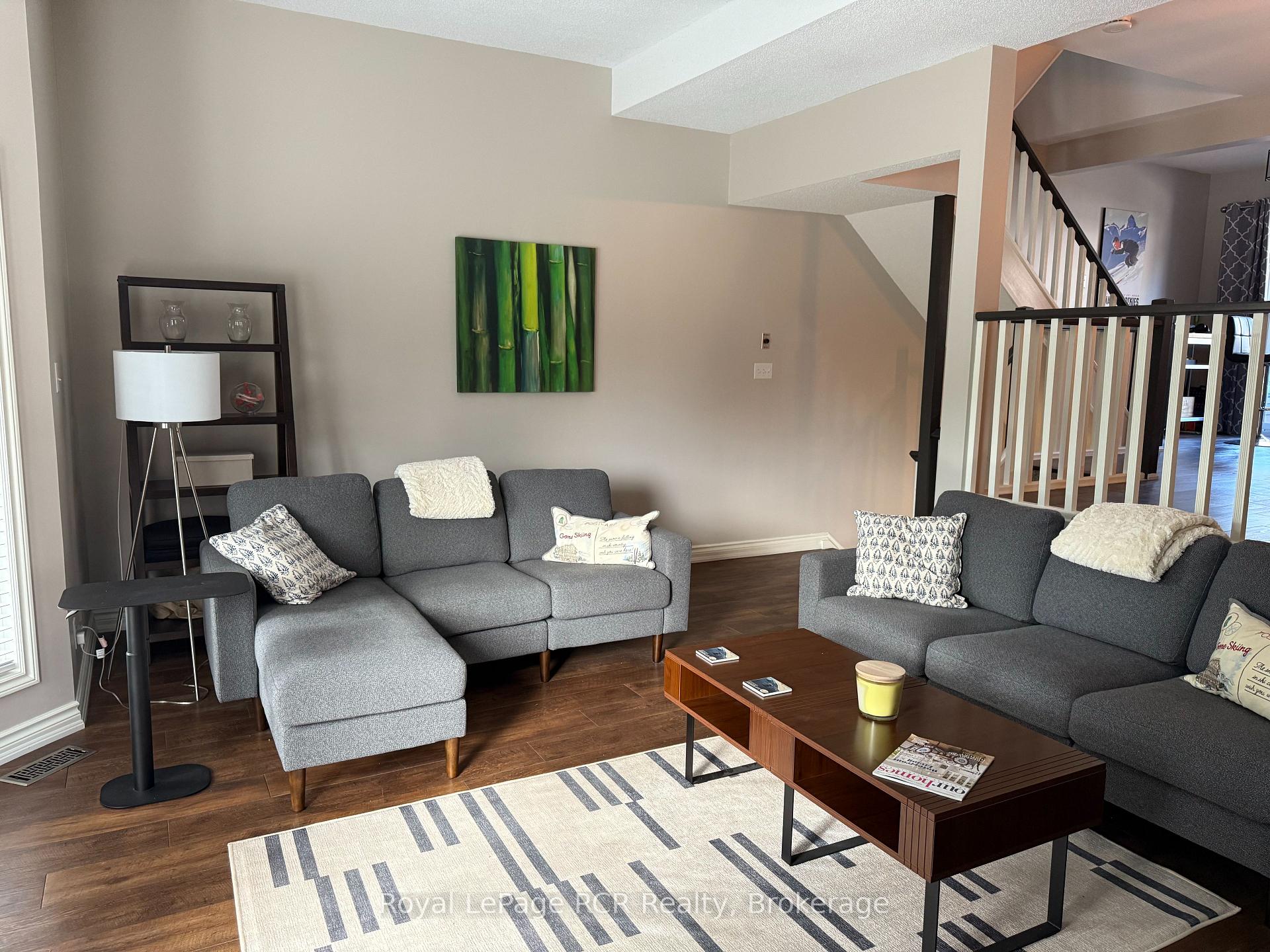 Photo 11 of 21 Starboard Road, Collingwood — HOMEH