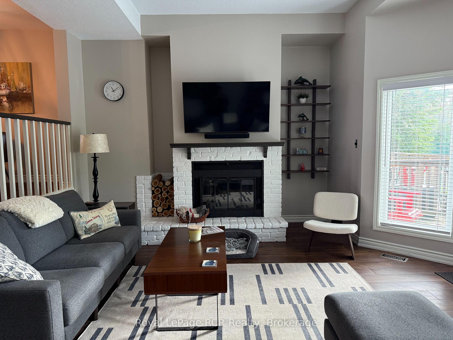 Photo 14 of 21 Starboard Road, Collingwood — HOMEH
