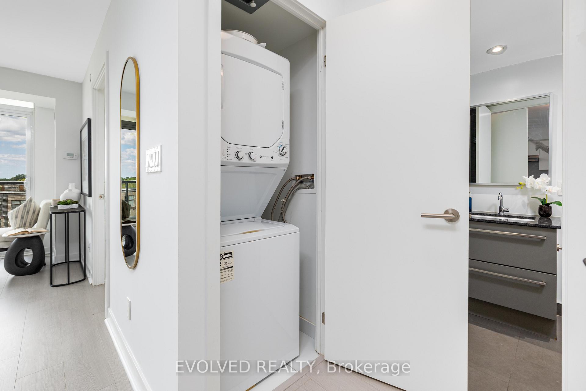 Photo 5 of Unit 620, 120 varna Drive, Toronto, Englemount-Lawrence — HOMEH