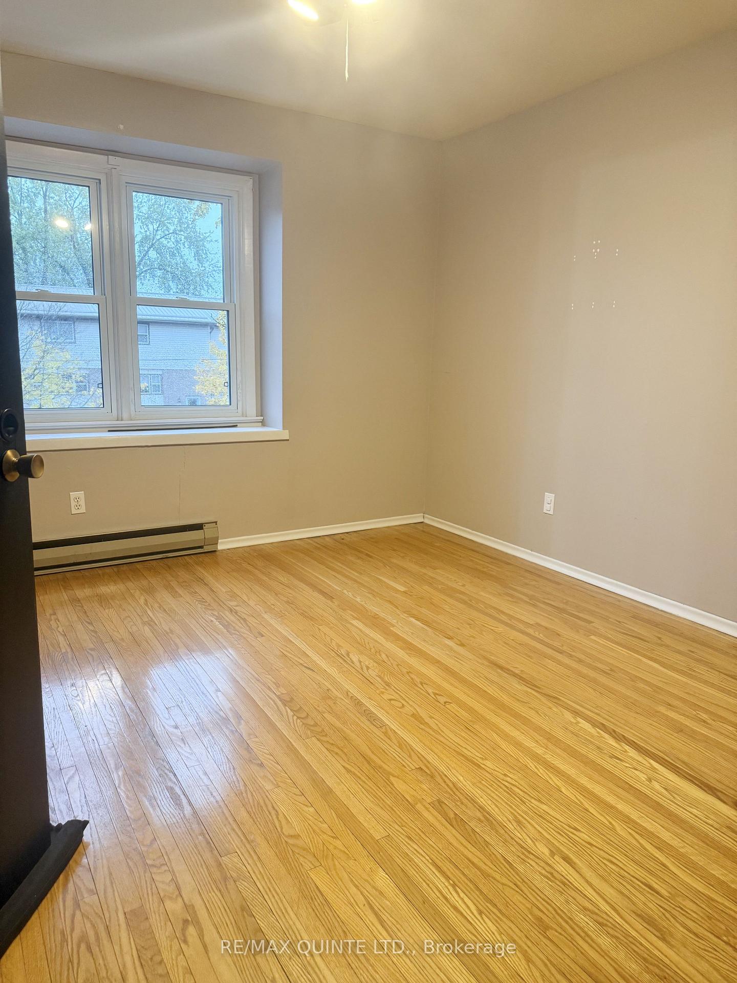 Photo 13 of Unit 24, 52 O'Hare Street, Belleville, Belleville Ward — HOMEH