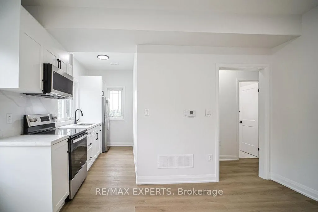 Photo 5 of Unit 3, 426 Veterans Drive, Barrie, Holly — HOMEH