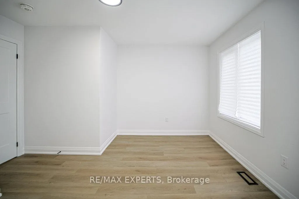 Photo 10 of Unit 3, 426 Veterans Drive, Barrie, Holly — HOMEH