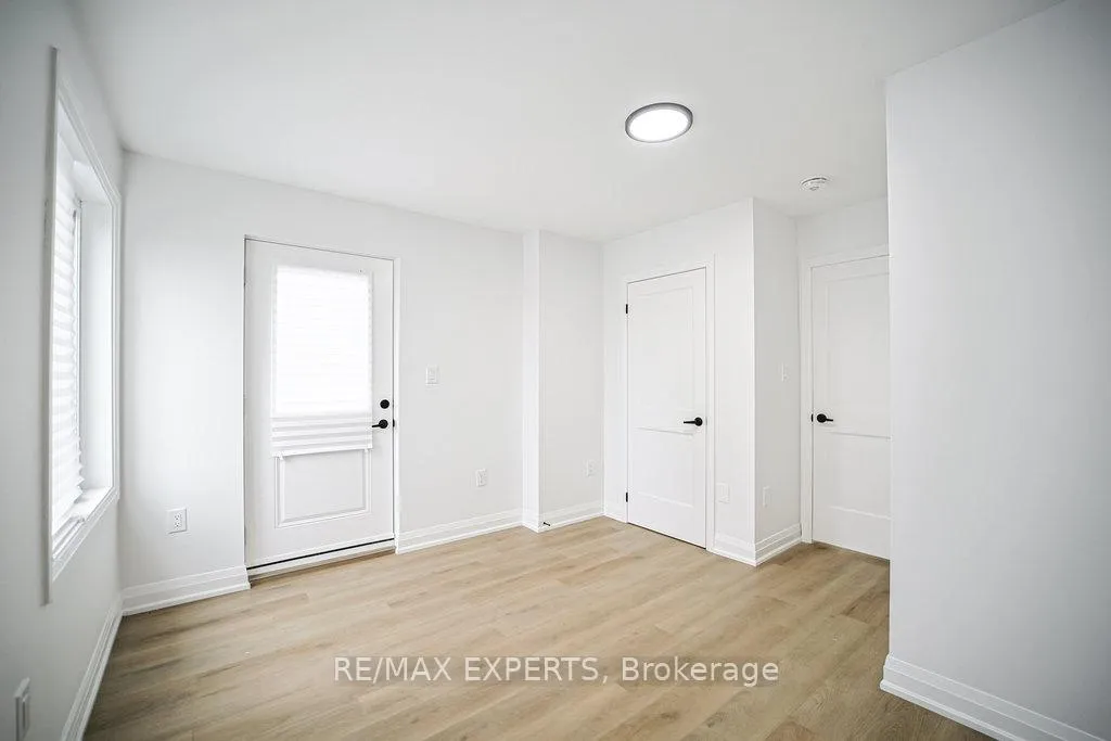Photo 11 of Unit 3, 426 Veterans Drive, Barrie, Holly — HOMEH