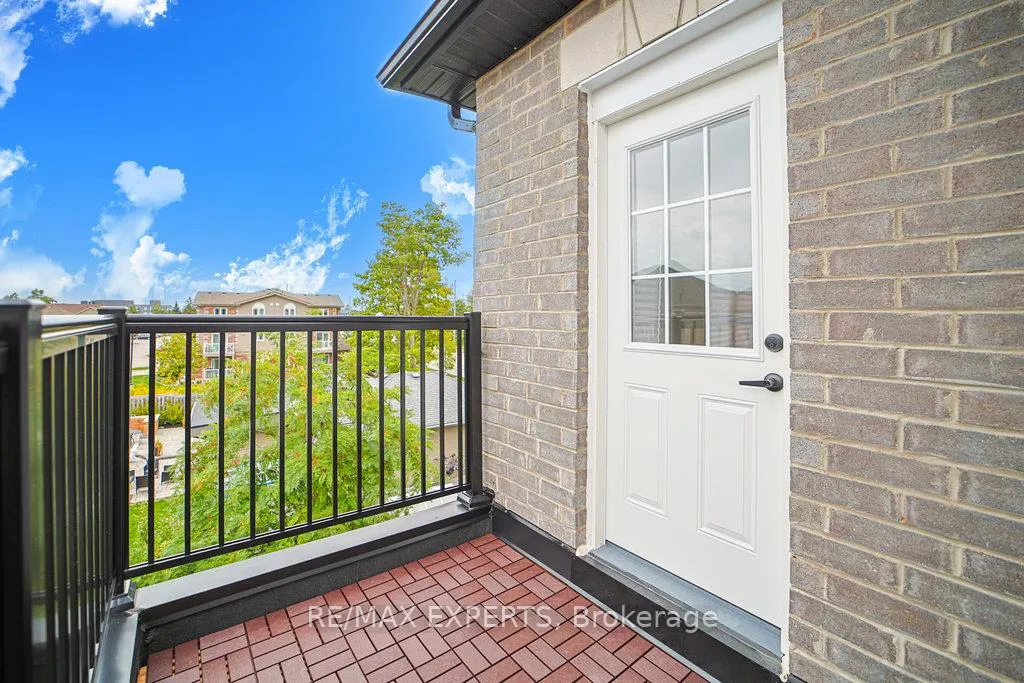 Photo 13 of Unit 3, 426 Veterans Drive, Barrie, Holly — HOMEH