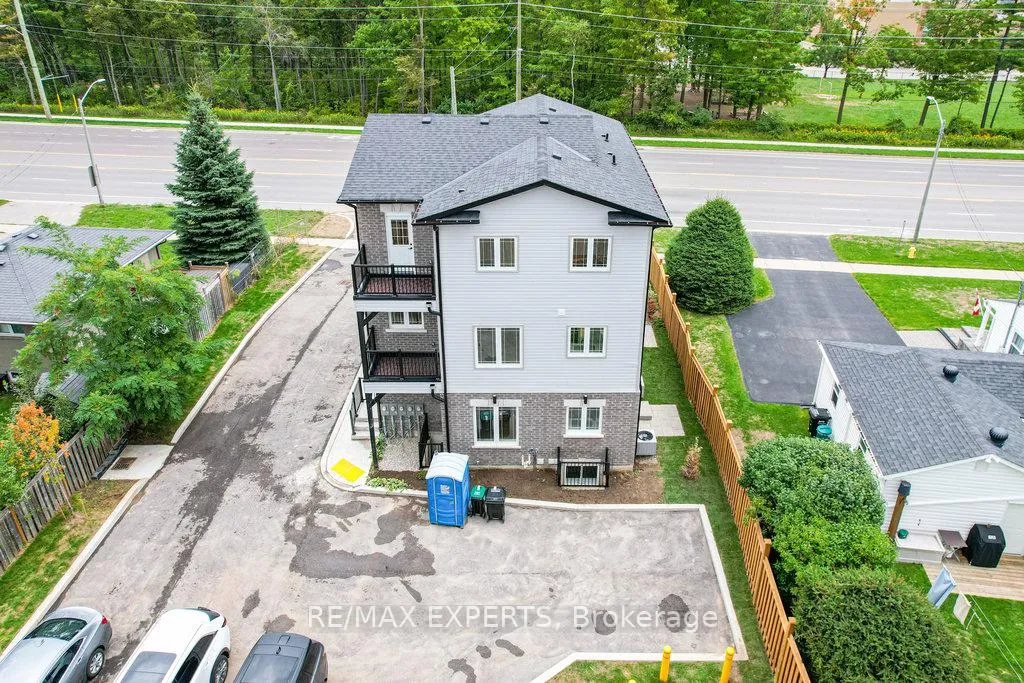 Photo 20 of Unit 3, 426 Veterans Drive, Barrie, Holly — HOMEH
