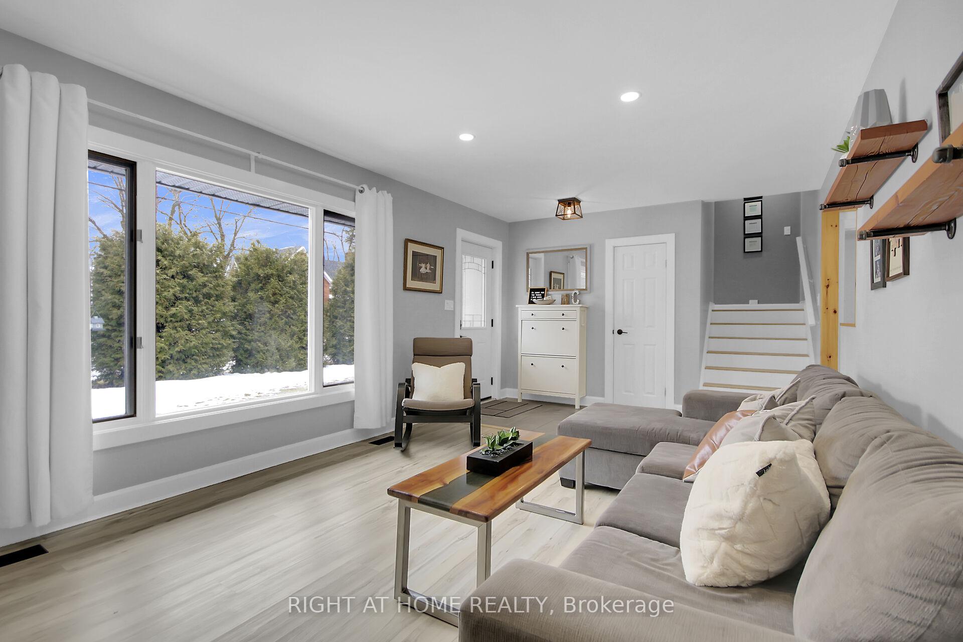 Photo 4 of 267 Joseph Street, Carleton Place — HOMEH