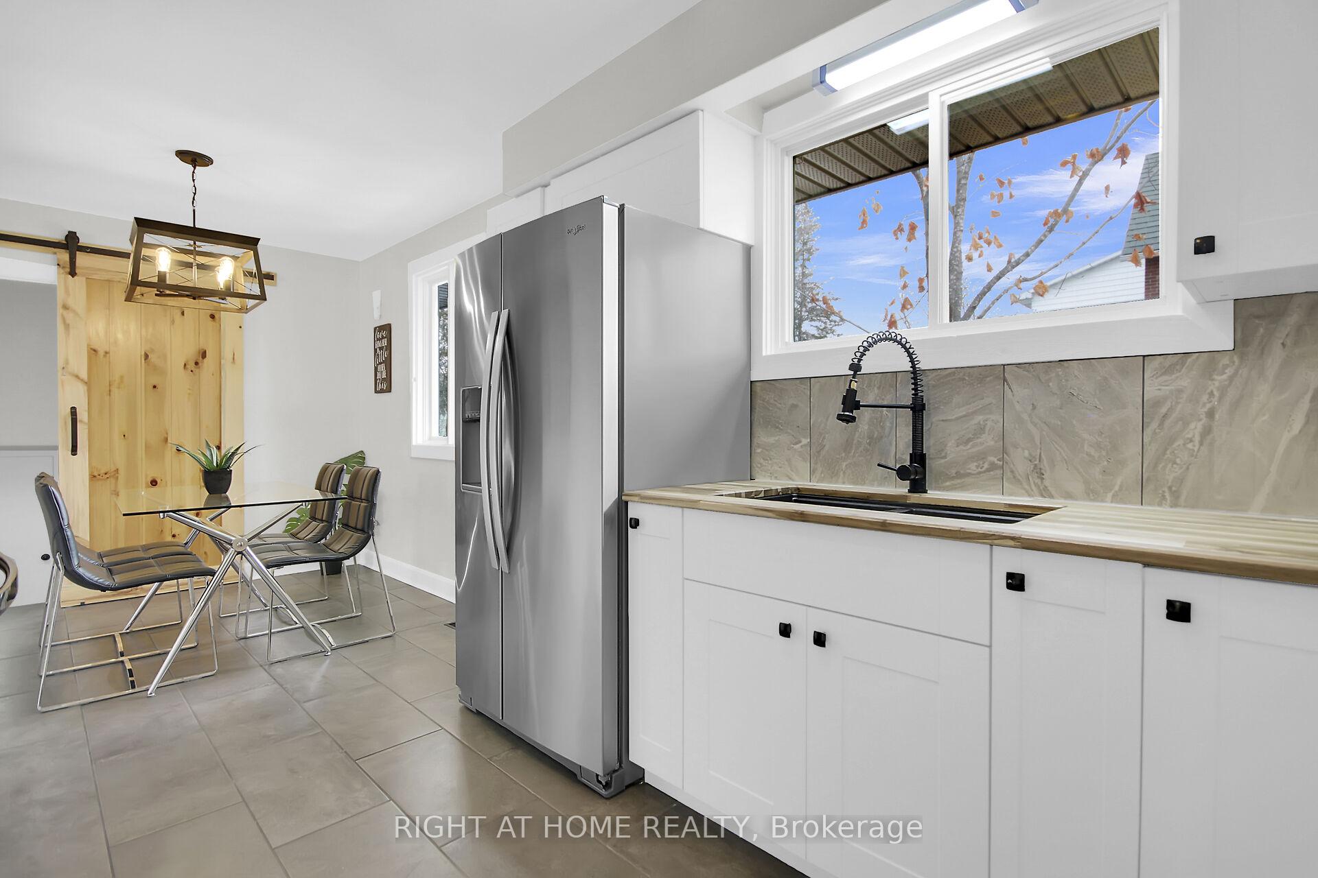 Photo 11 of 267 Joseph Street, Carleton Place — HOMEH