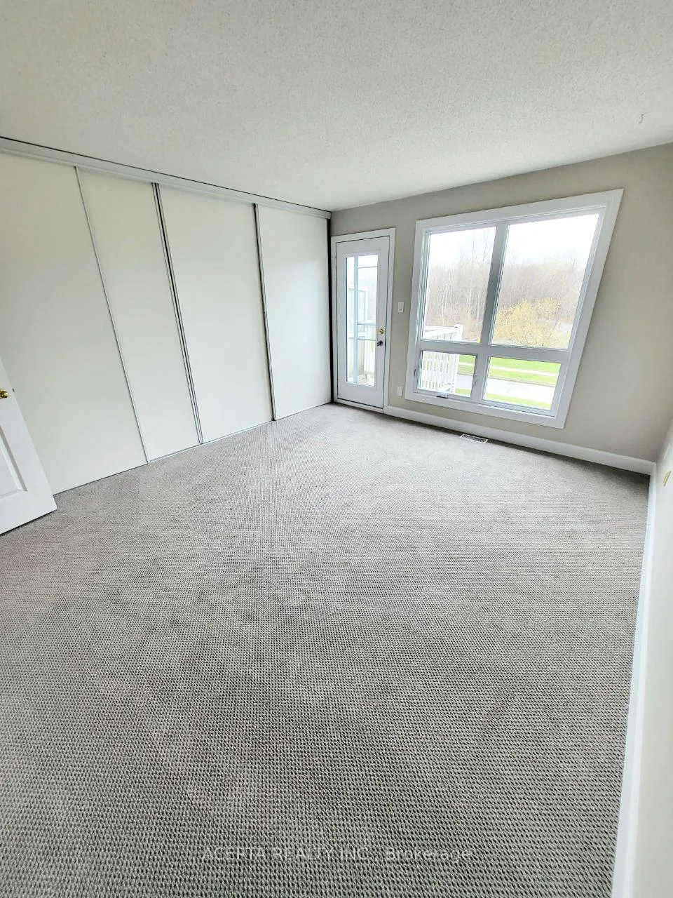 Photo 12 of 6245 Tealwood Place, Ottawa, Chapel Hill — HOMEH