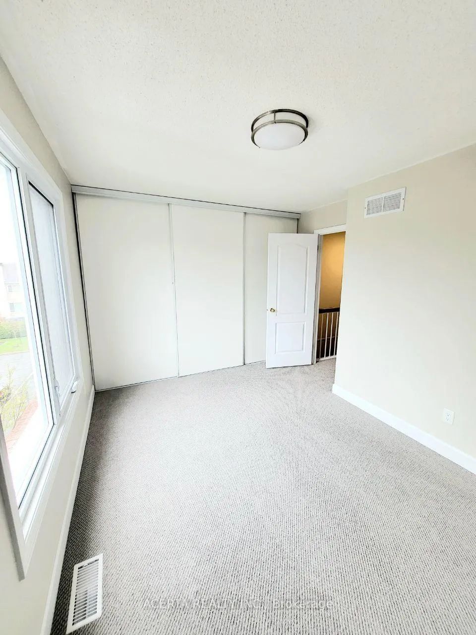 Photo 15 of 6245 Tealwood Place, Ottawa, Chapel Hill — HOMEH