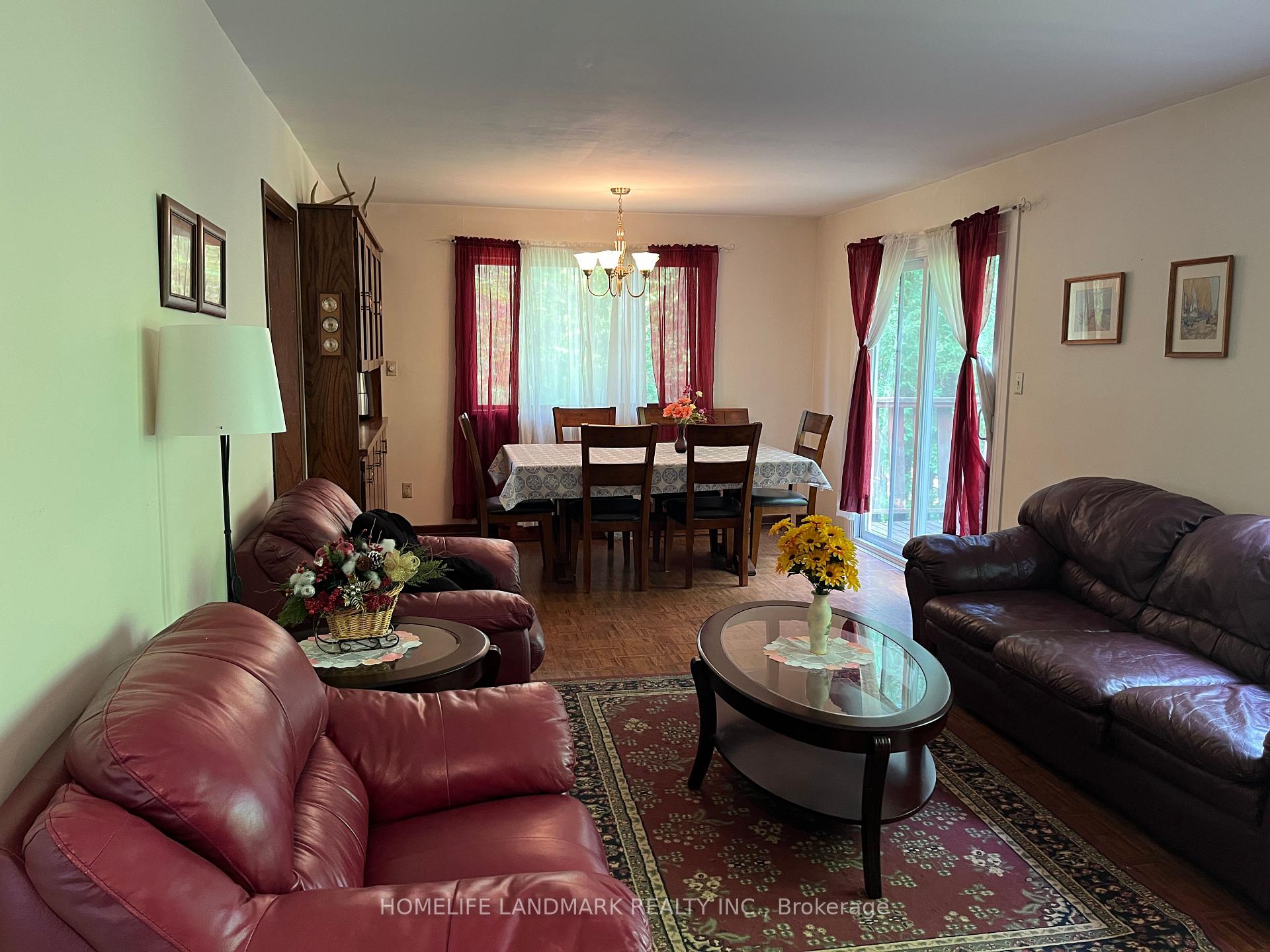 Photo 4 of 136 Frontenac Crescent, Deep River — HOMEH
