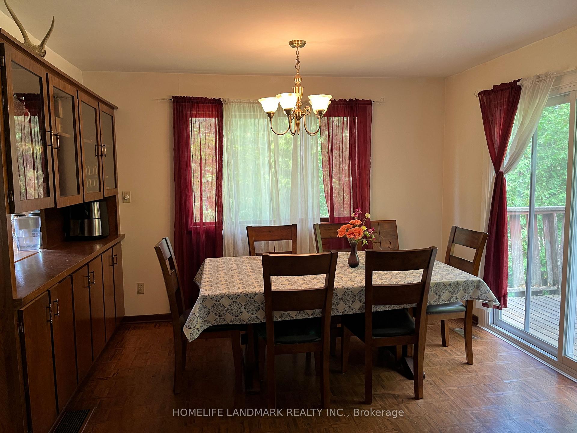 Photo 6 of 136 Frontenac Crescent, Deep River — HOMEH