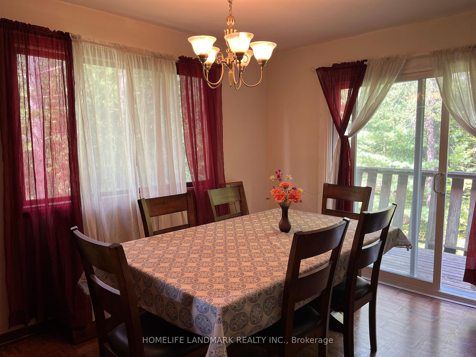 Photo 7 of 136 Frontenac Crescent, Deep River — HOMEH