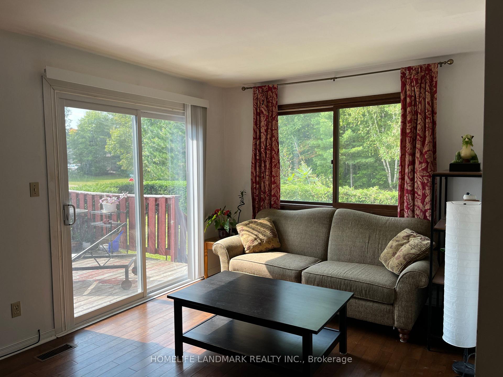 Photo 9 of 136 Frontenac Crescent, Deep River — HOMEH