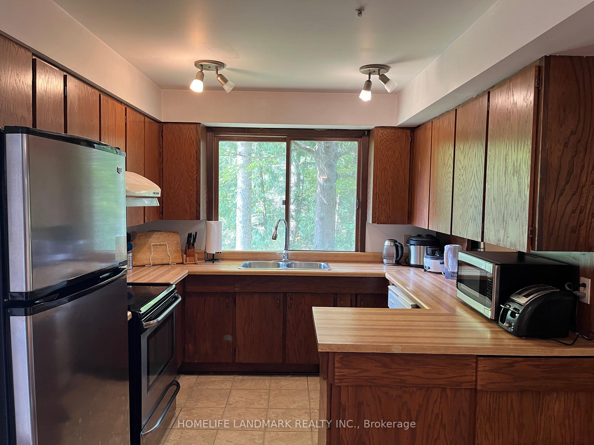 Photo 11 of 136 Frontenac Crescent, Deep River — HOMEH