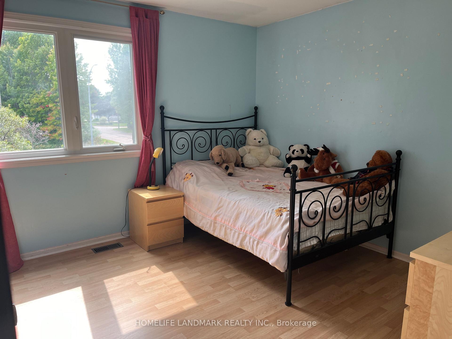 Photo 19 of 136 Frontenac Crescent, Deep River — HOMEH