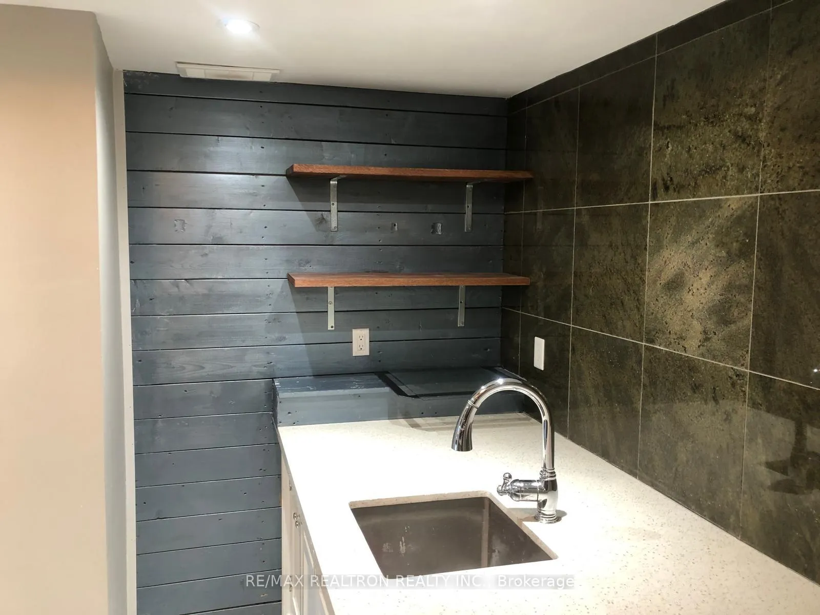 Photo 4 of Unit 113, 3900 Yonge Street, Toronto, Bedford Park-Nortown — HOMEH