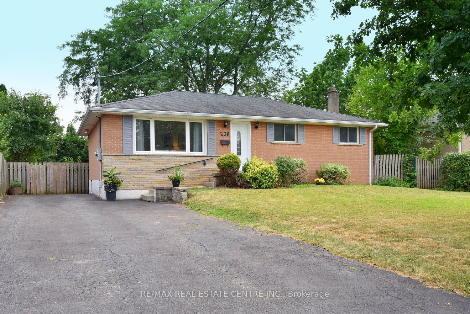 Front of 238 Kent Crescent E
