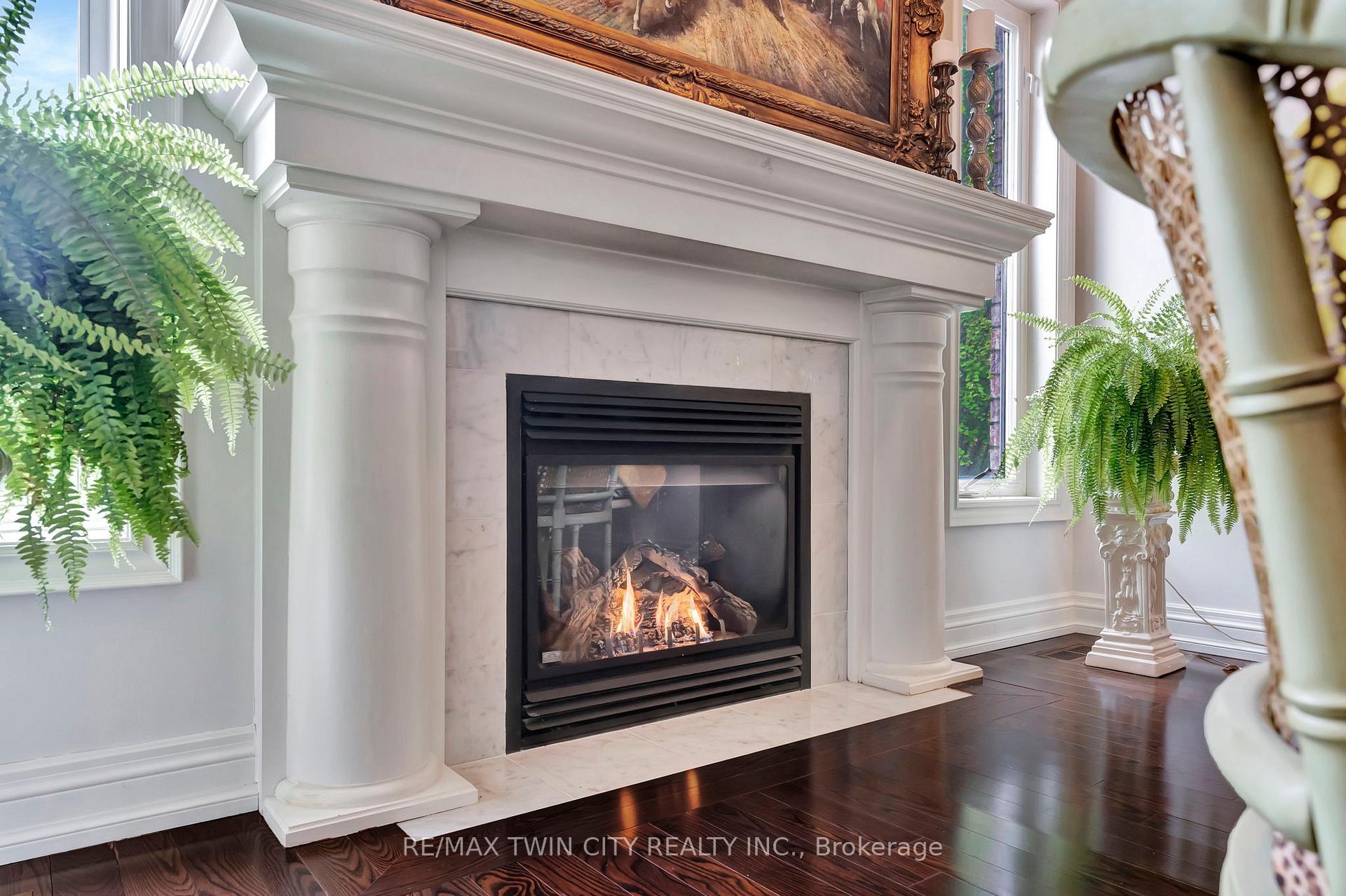 Photo 13 of 32 Cobblestone Drive, Brant, Paris — HOMEH