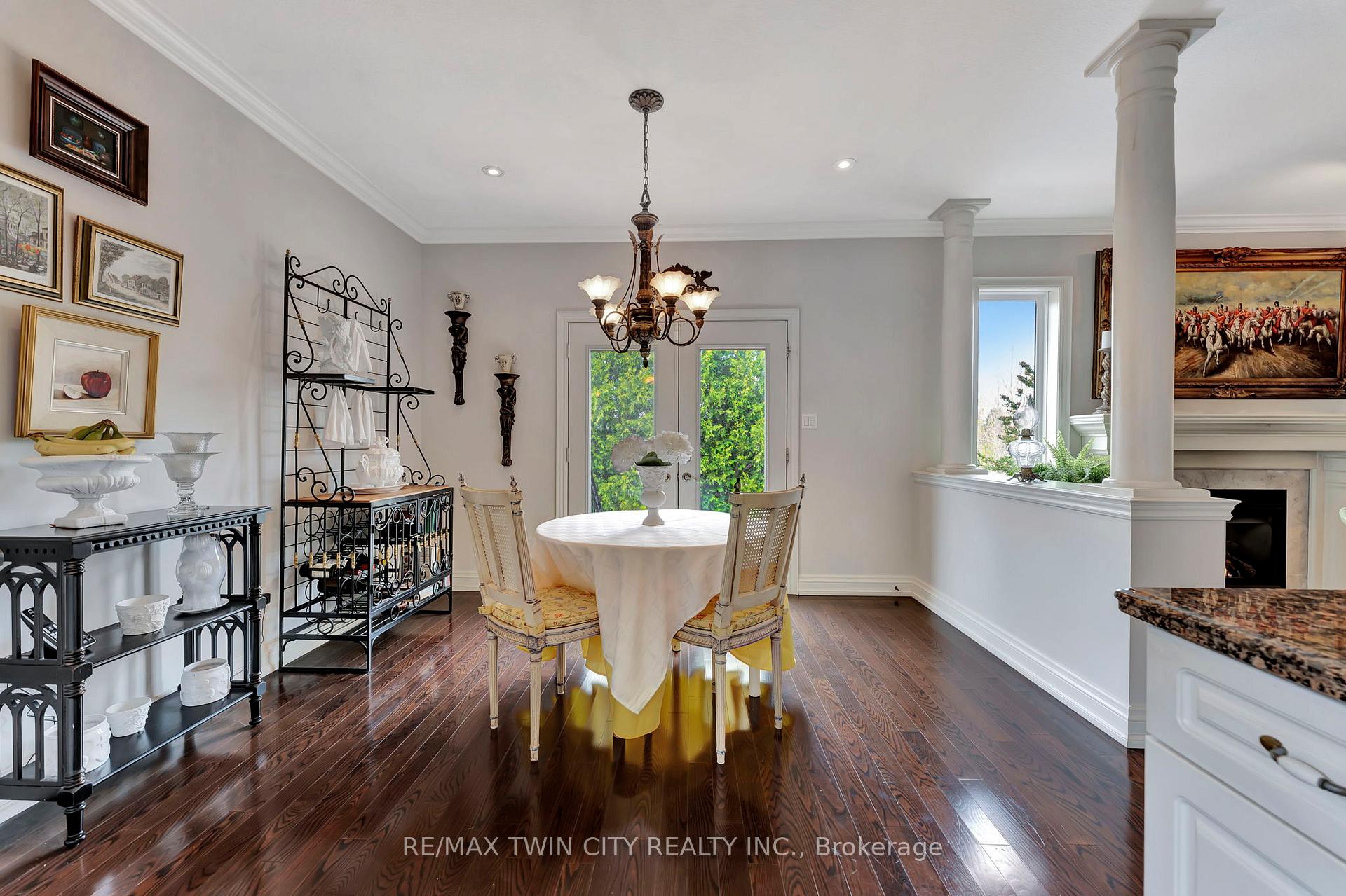 Photo 21 of 32 Cobblestone Drive, Brant, Paris — HOMEH