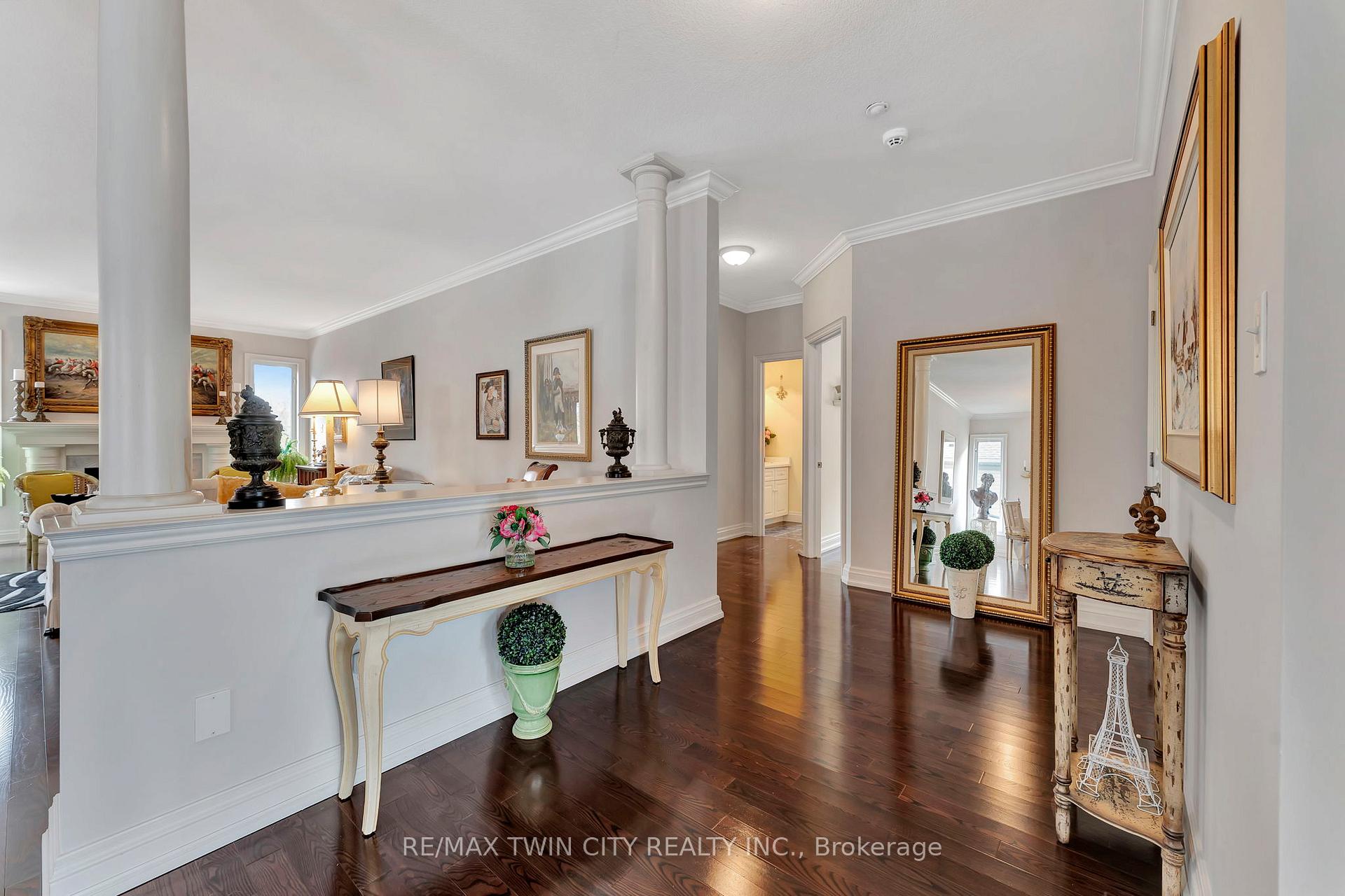 Photo 23 of 32 Cobblestone Drive, Brant, Paris — HOMEH