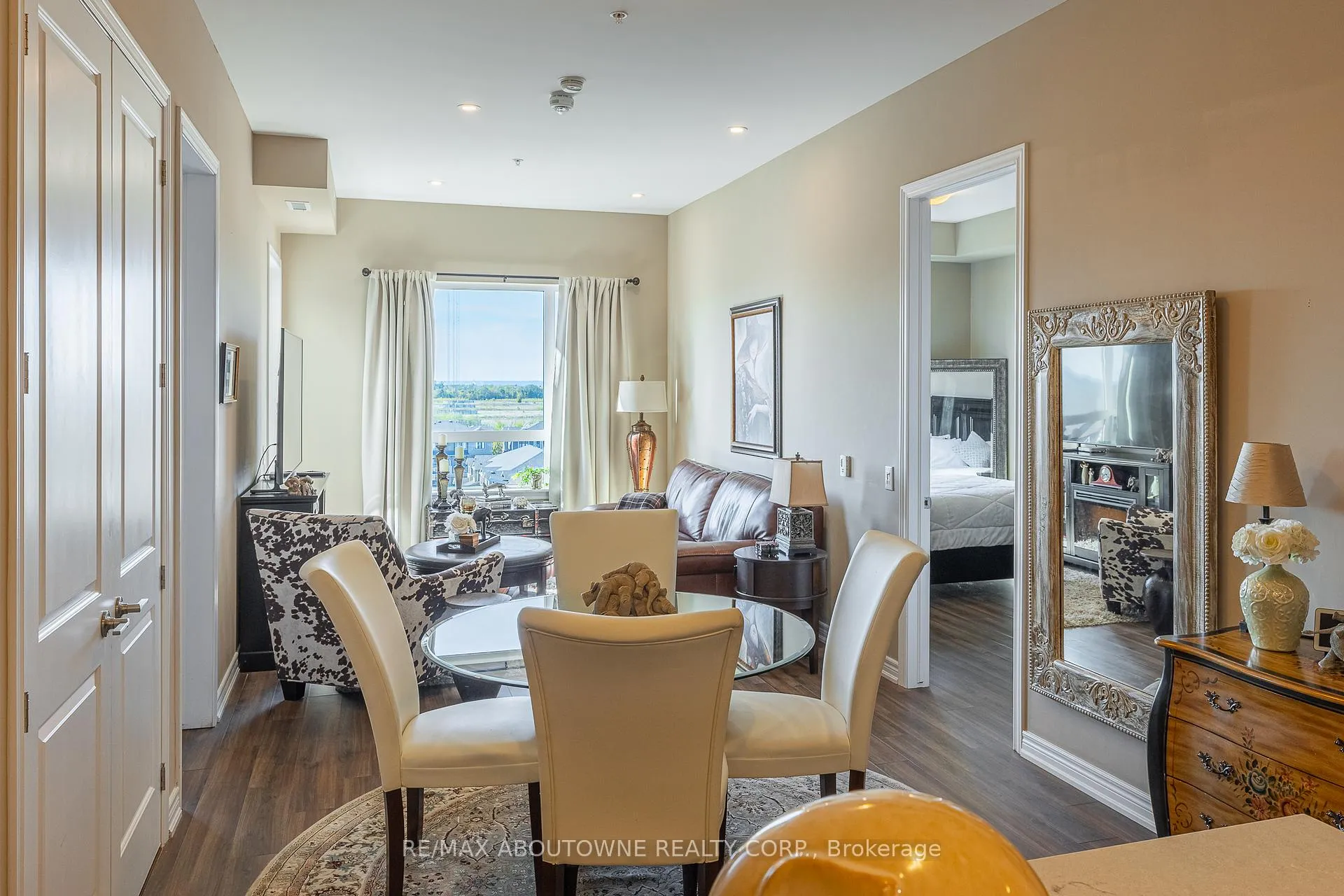 Photo 6 of Unit 614, 40 Esplanade Lane, Grimsby, Grimsby Beach — HOMEH