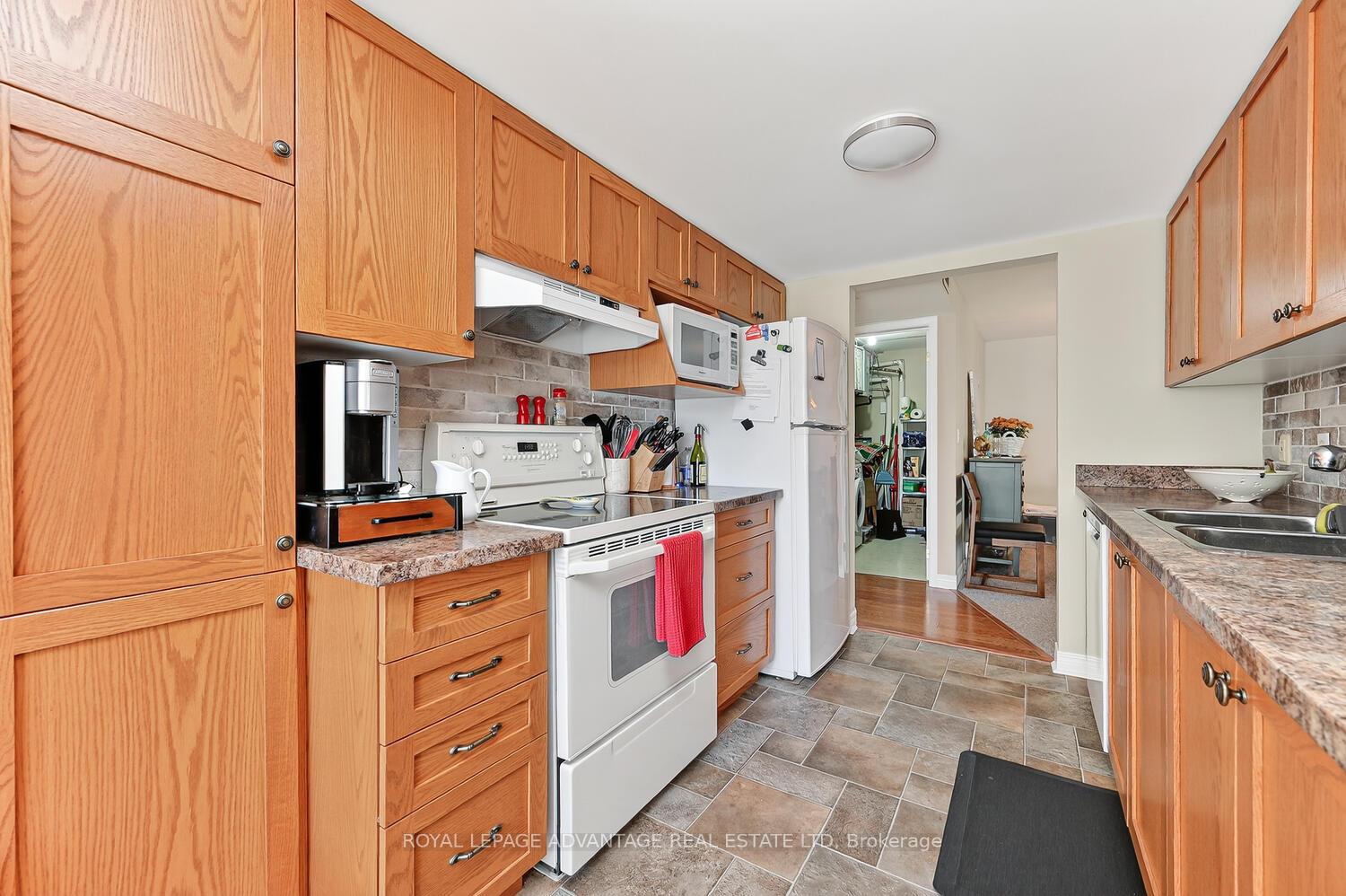 Photo 21 of Unit 206, 23 Rogers Road, Perth — HOMEH