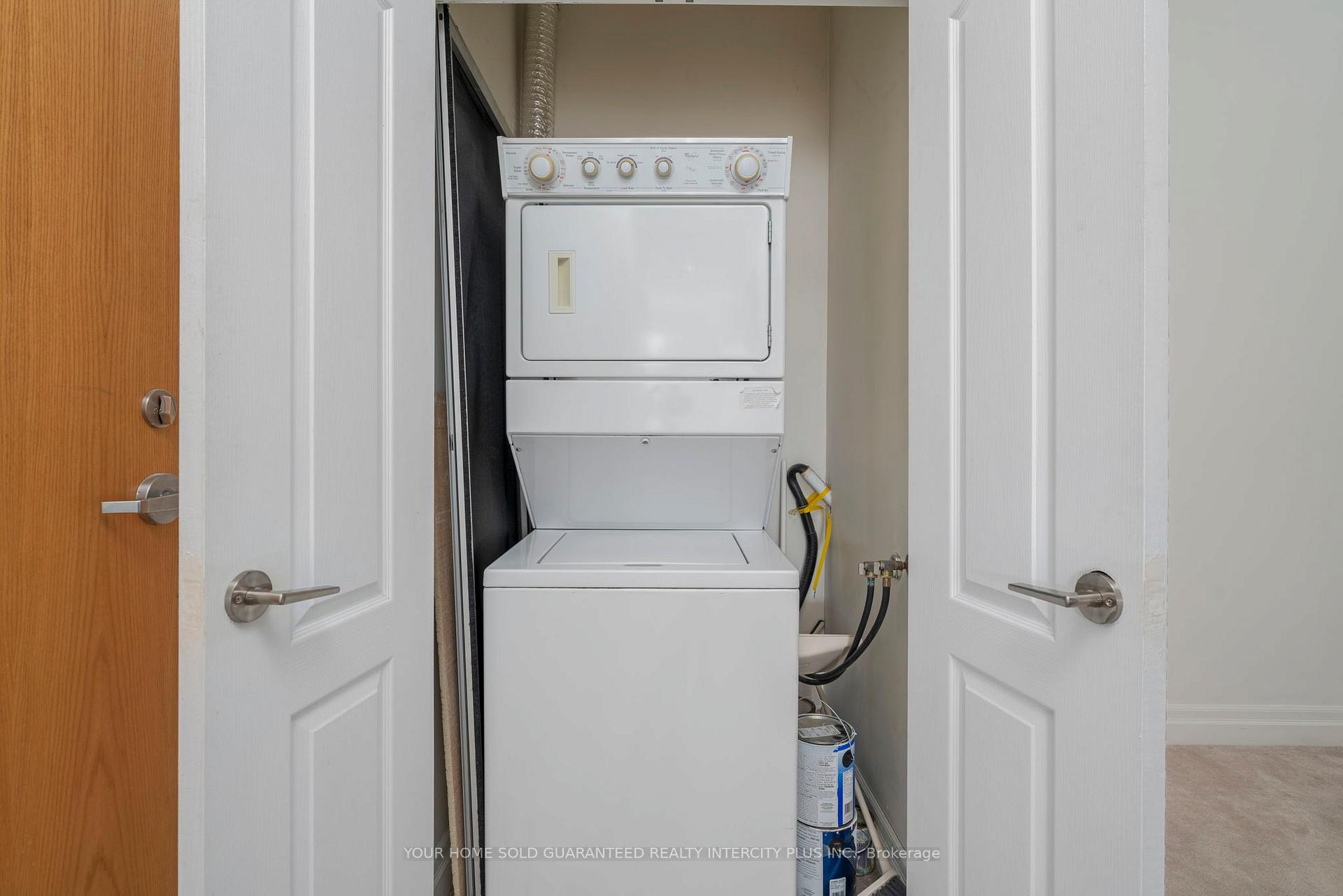 Photo 10 of Unit 907, 44 Bond Street W, Oshawa, O'Neill — HOMEH