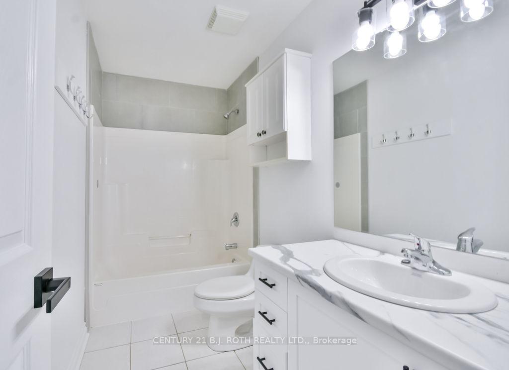 Photo 13 of 105 Monique Crescent, Barrie, East Bayfield — HOMEH