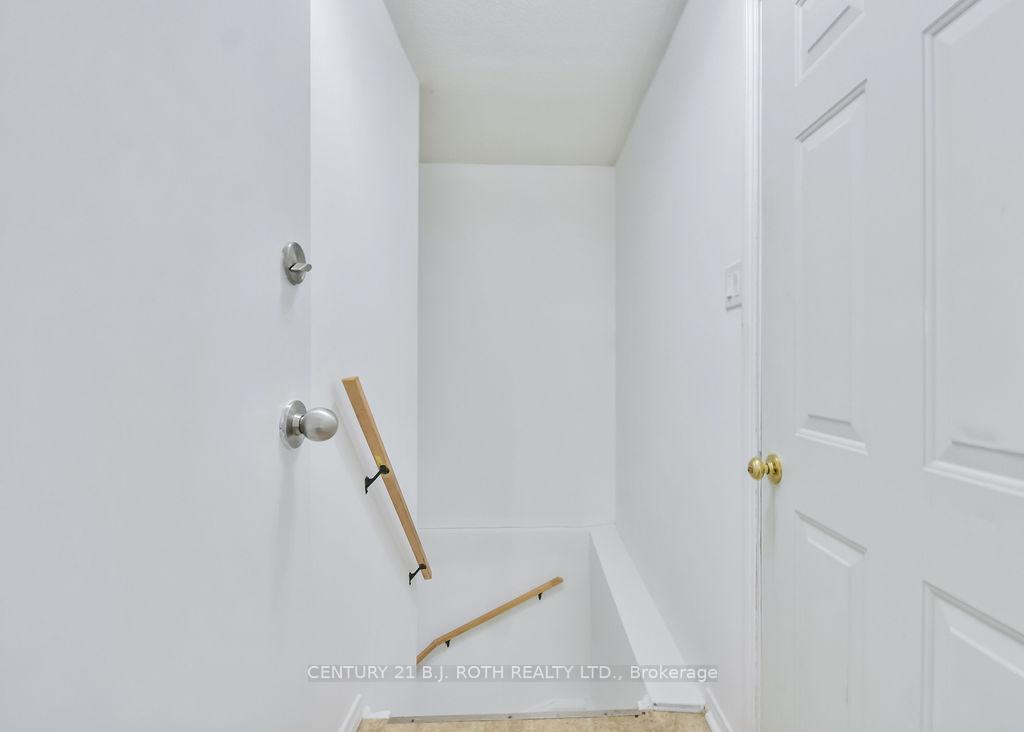 Photo 15 of 105 Monique Crescent, Barrie, East Bayfield — HOMEH