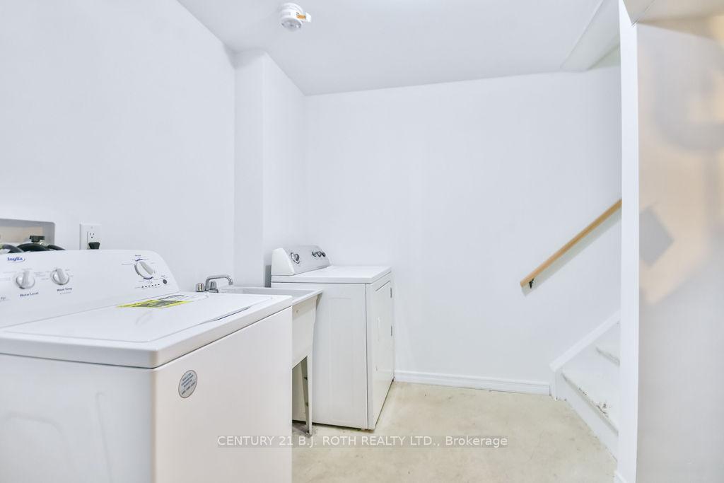 Photo 16 of 105 Monique Crescent, Barrie, East Bayfield — HOMEH