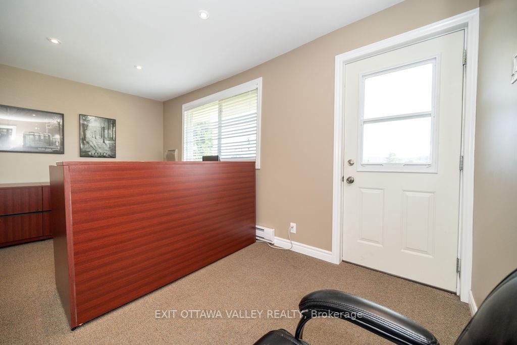 Photo 3 of 6 Glendale Avenue, Deep River — HOMEH