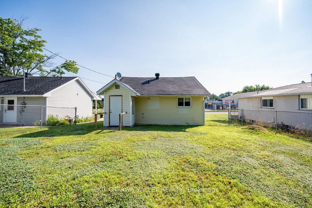 Photo 19 of 6 Glendale Avenue, Deep River — HOMEH