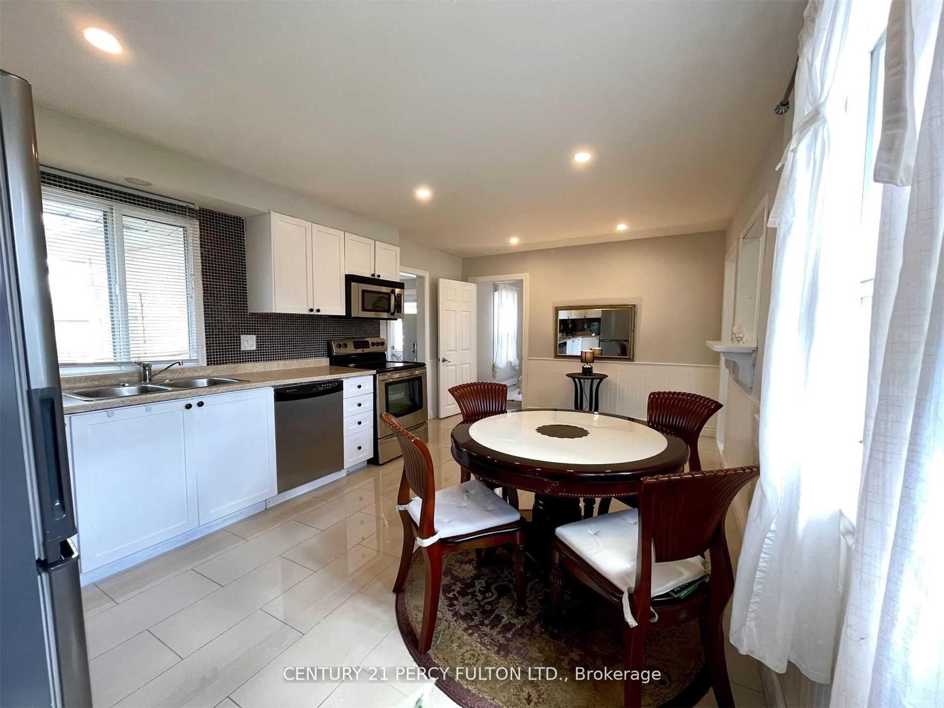 Photo 10 of 190 Beach Road, Georgina, Keswick North — HOMEH