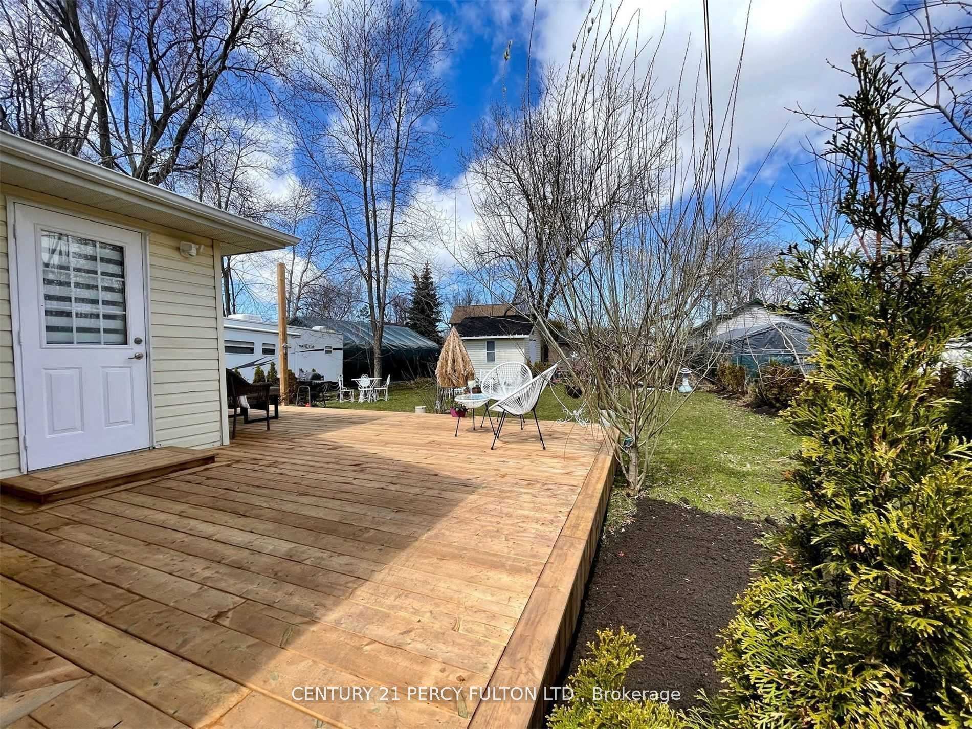 Photo 14 of 190 Beach Road, Georgina, Keswick North — HOMEH