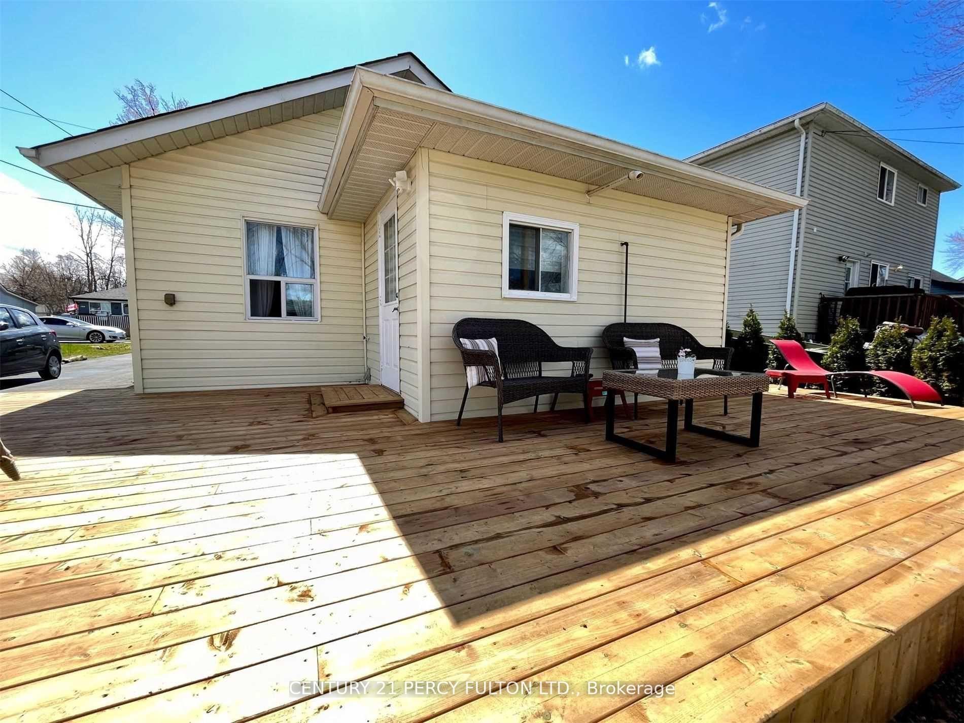 Photo 16 of 190 Beach Road, Georgina, Keswick North — HOMEH