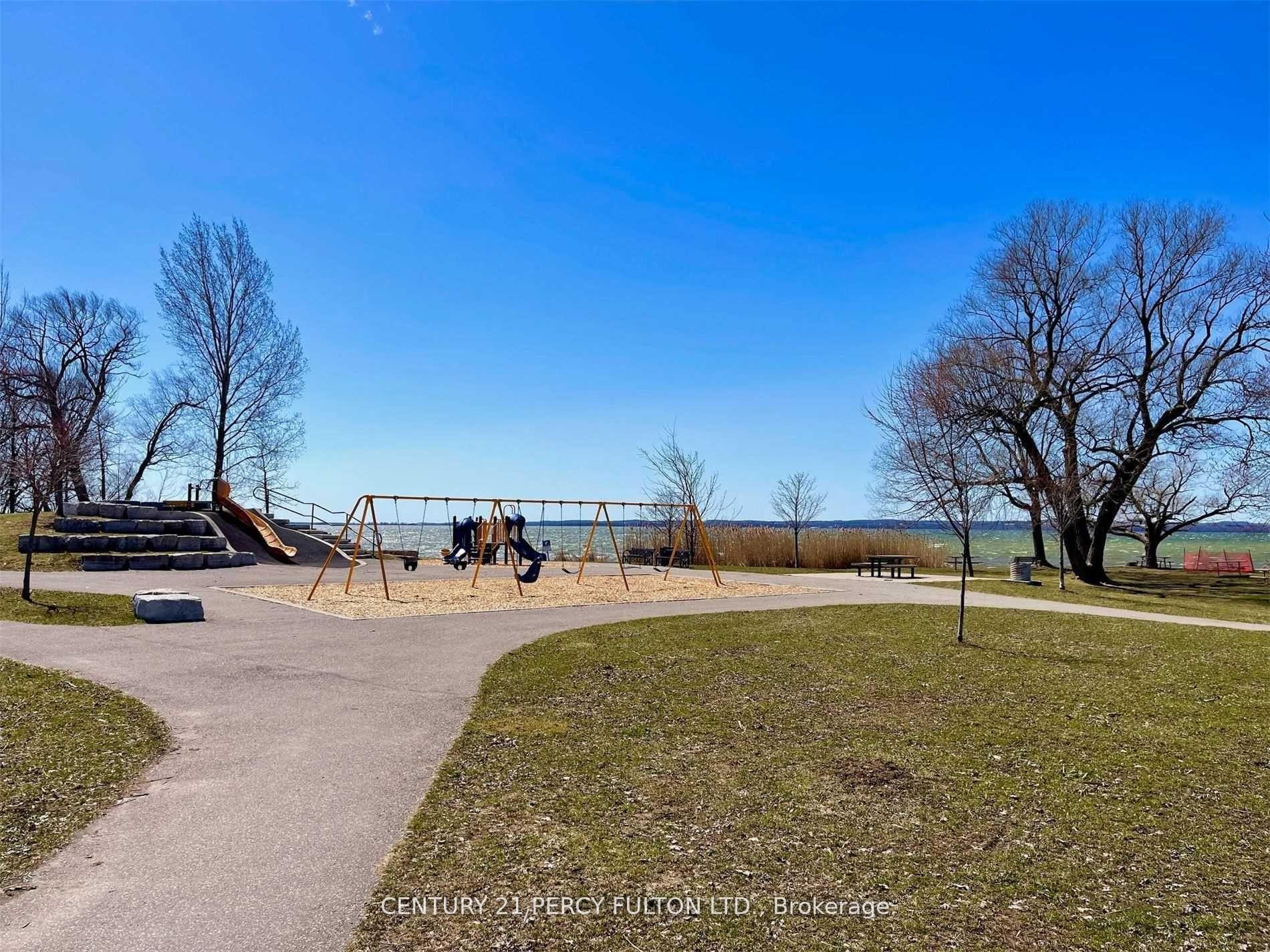 Photo 19 of 190 Beach Road, Georgina, Keswick North — HOMEH