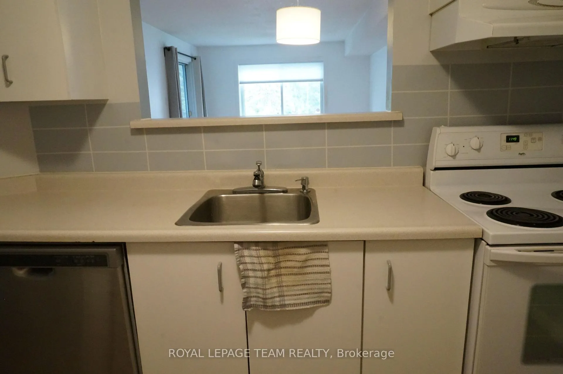 Photo 11 of Unit 217, 316 Lorry Greenberg Drive, Ottawa, Hunt Club Park/Greenboro — HOMEH