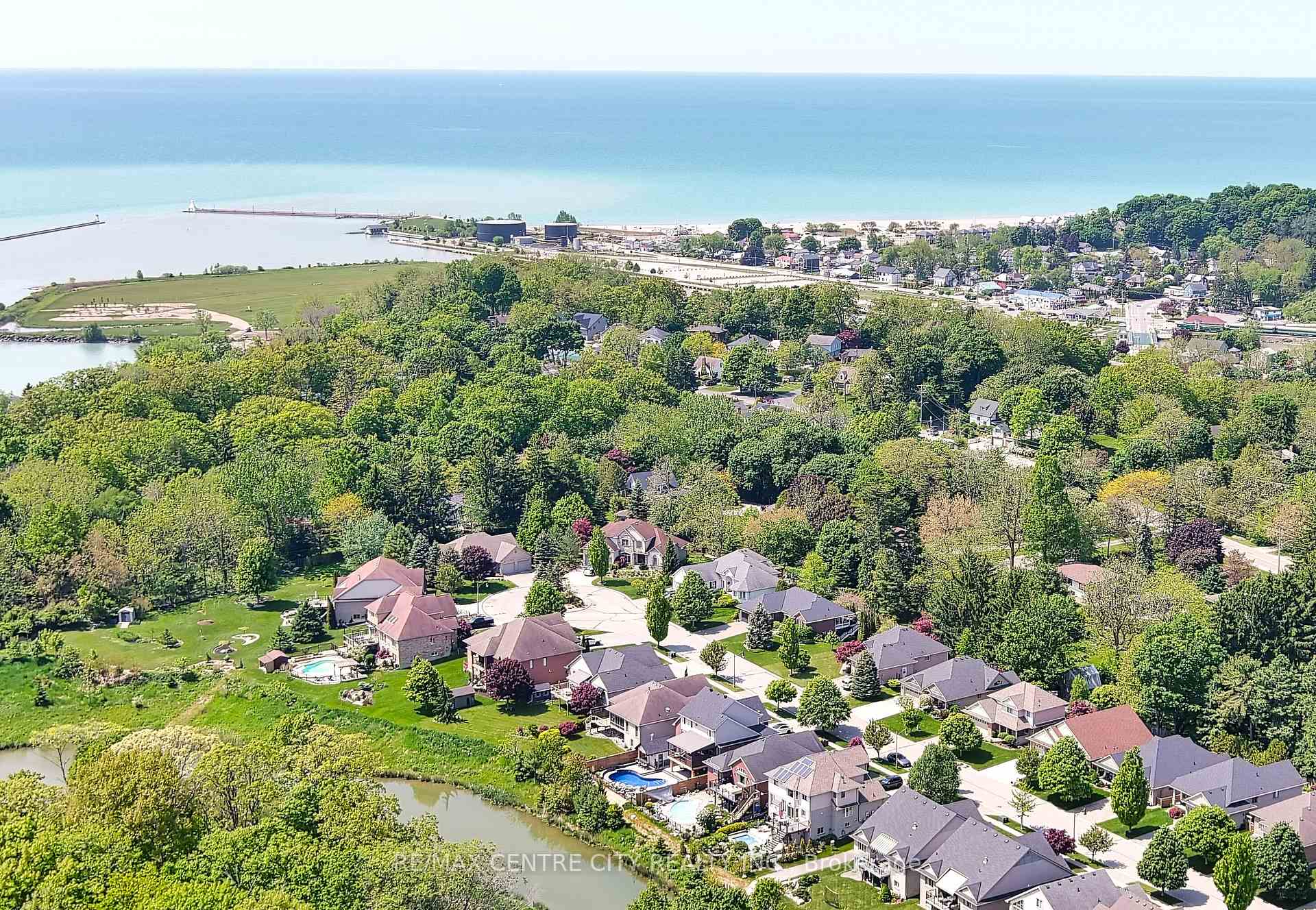Photo 40 of 12 Lincoln'S Cove, Central Elgin, Rural Central Elgin — HOMEH