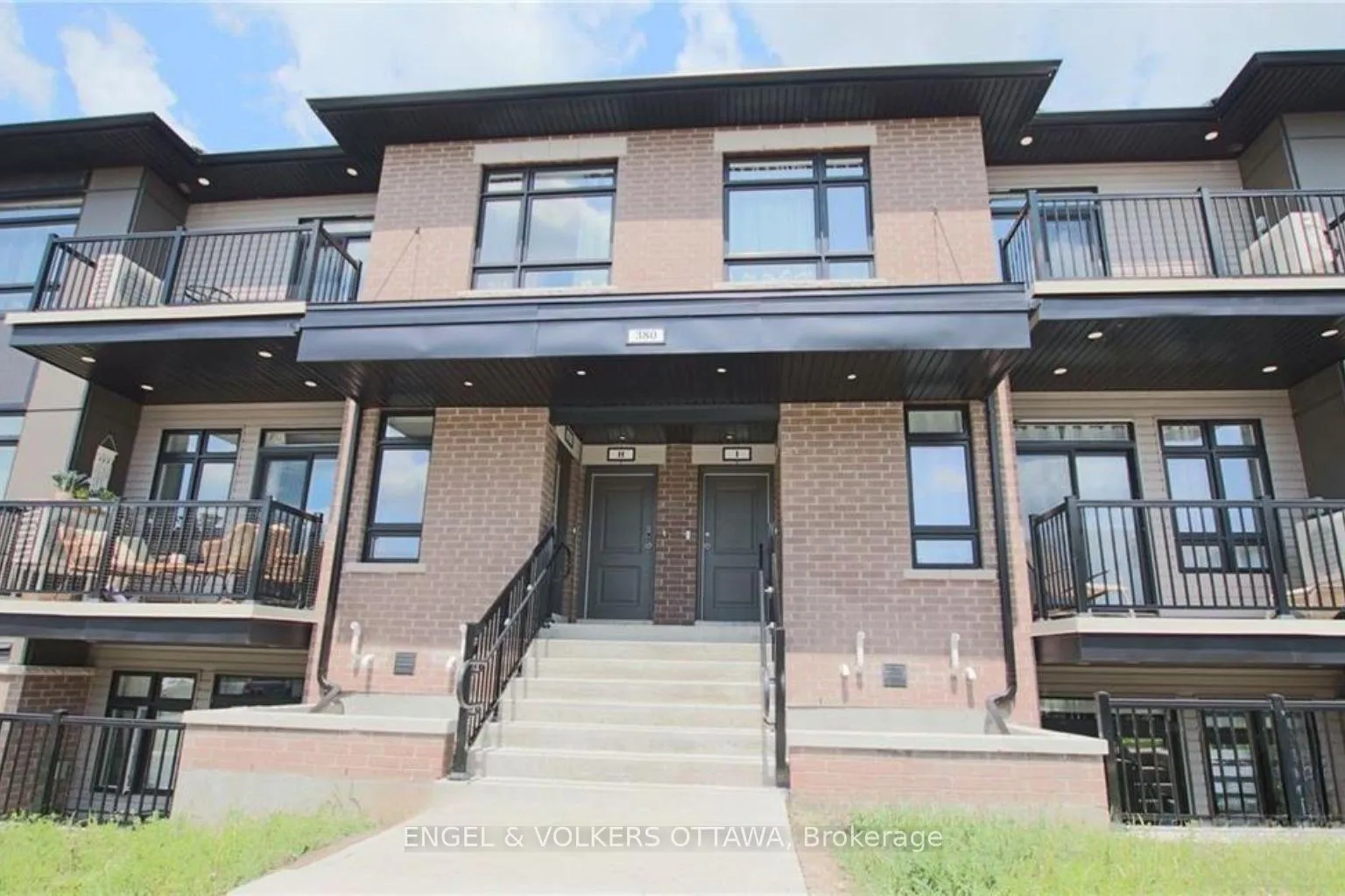 Photo 1 of Unit H, 380 Rolling Meadow Crescent, Ottawa, Mer Bleue/Bradley Estates/Anderson Park — HOMEH