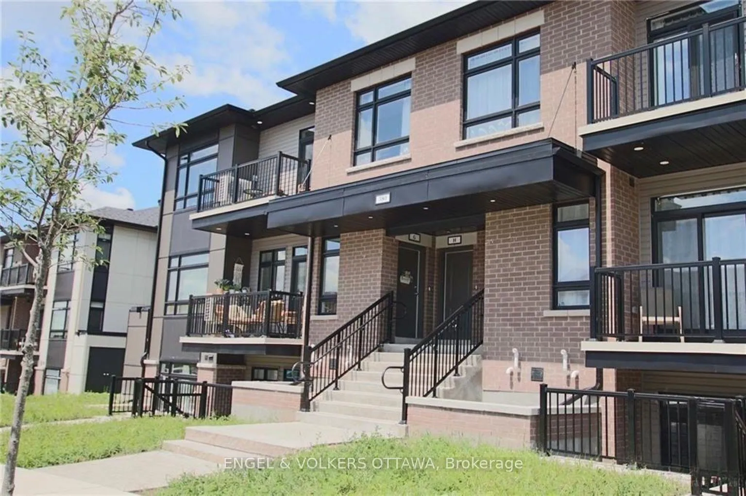Photo 2 of Unit H, 380 Rolling Meadow Crescent, Ottawa, Mer Bleue/Bradley Estates/Anderson Park — HOMEH