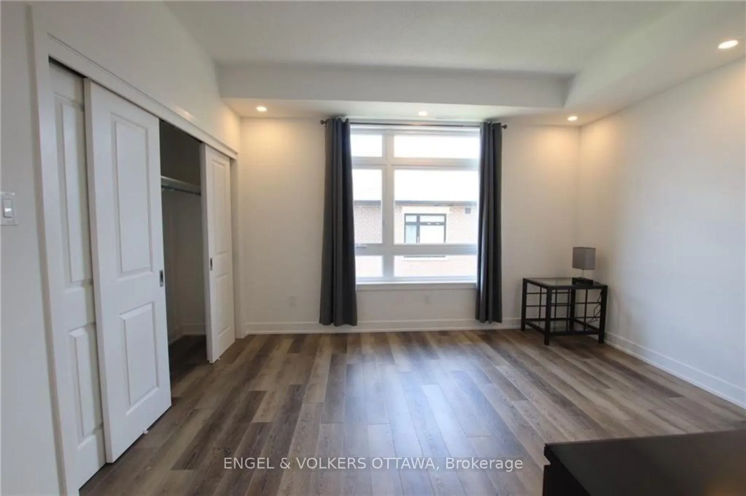 Photo 13 of Unit H, 380 Rolling Meadow Crescent, Ottawa, Mer Bleue/Bradley Estates/Anderson Park — HOMEH