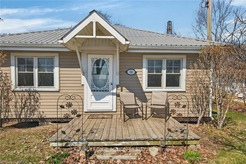 Photo 28 of 88 Erie Boulevard, Norfolk, Long Point — HOMEH