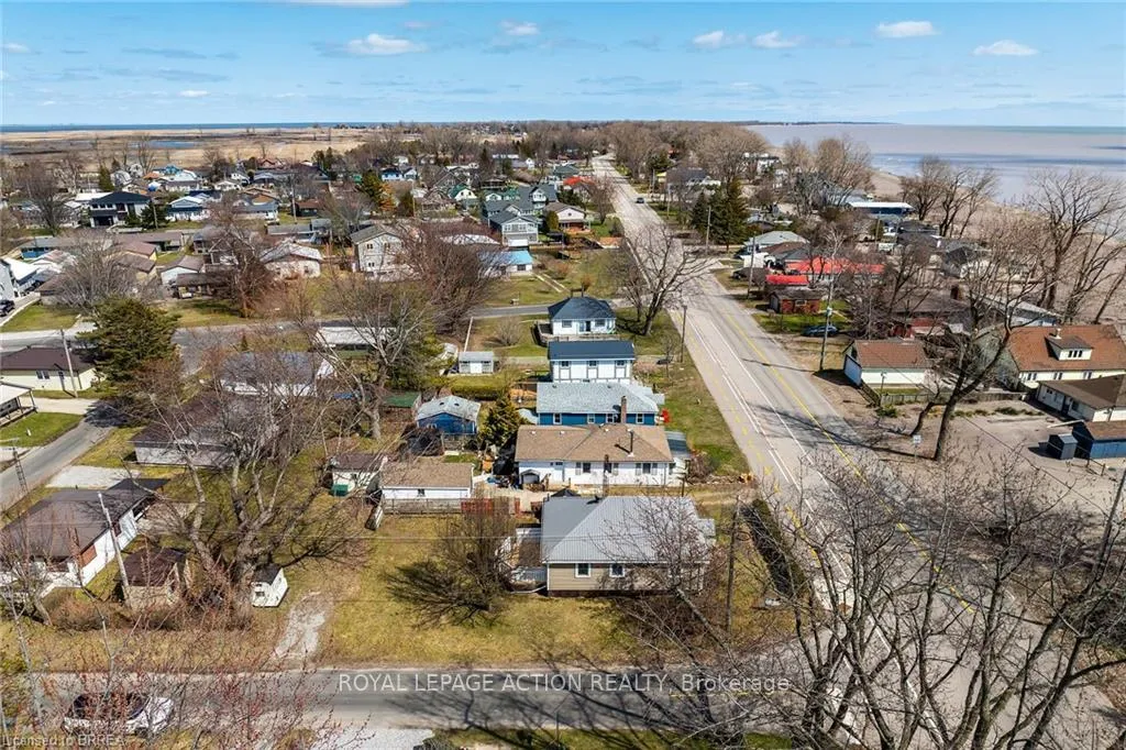Photo 32 of 88 Erie Boulevard, Norfolk, Long Point — HOMEH